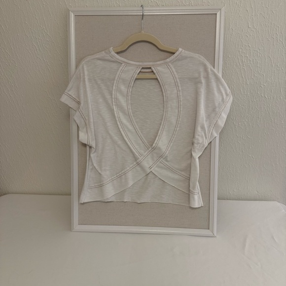 White Open Back Relaxed Short Sleeve Tee - Picture 2 of 3